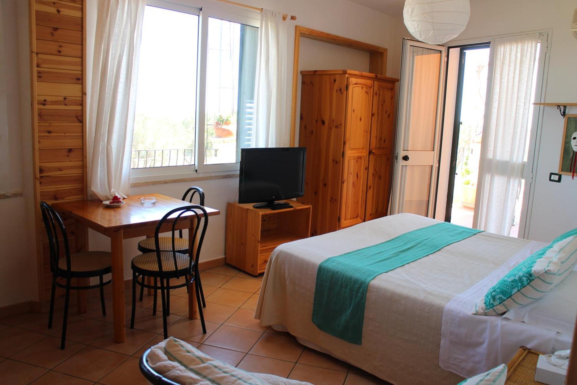 Domus De Janas Sul Mare Hotel Bari Sardo Bilik gambar