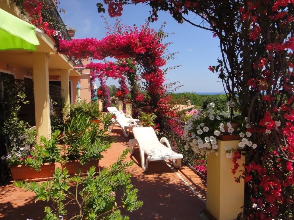 Domus De Janas Sul Mare Hotel Bari Sardo Luaran gambar