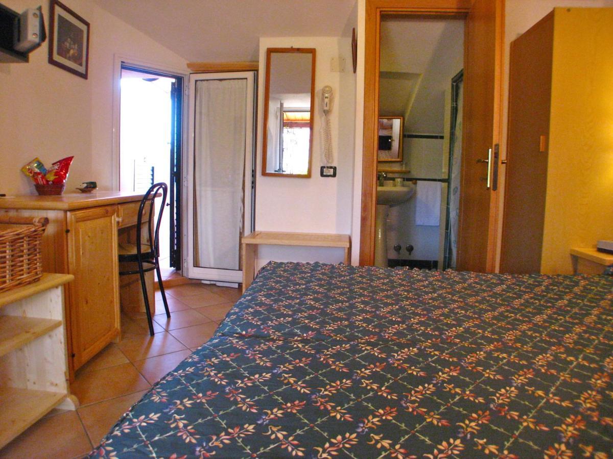Domus De Janas Sul Mare Hotel Bari Sardo Luaran gambar